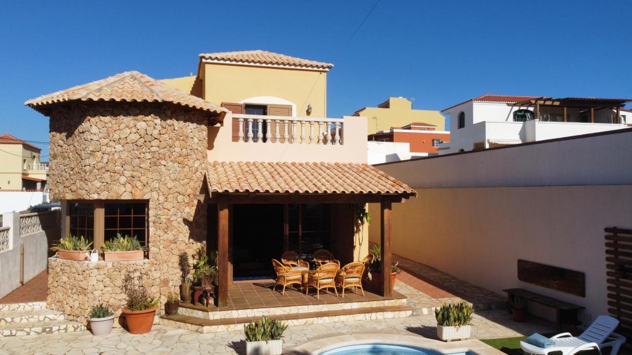 Villa Ingrid. Piscina Exterior. Las Playas Exterior foto